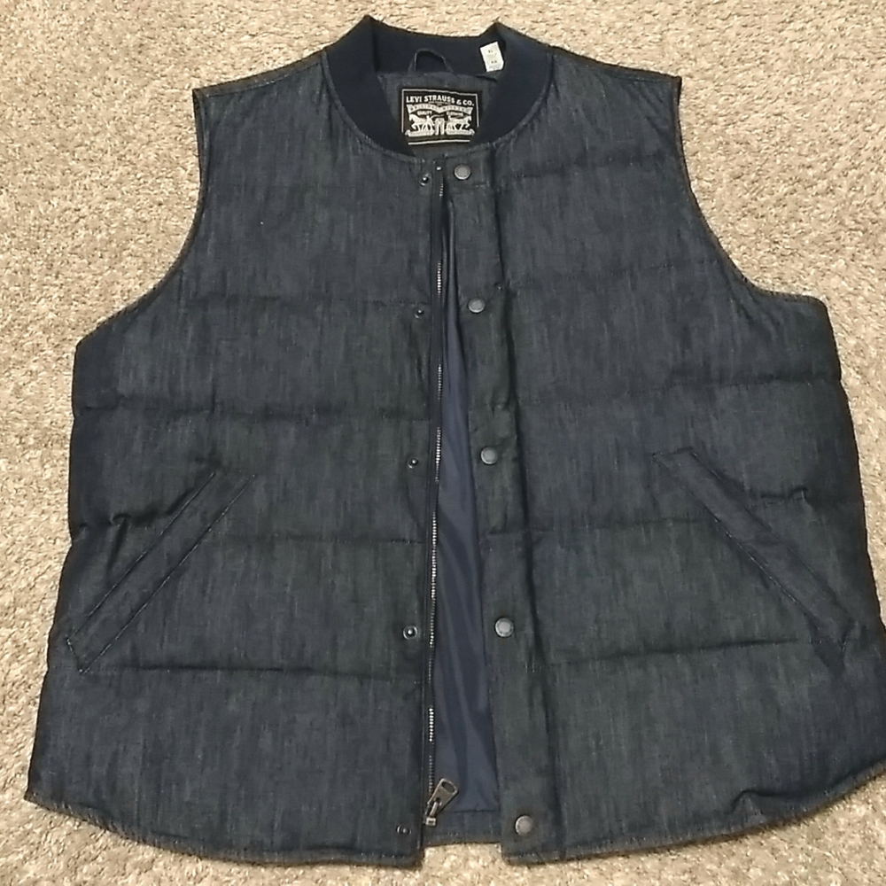 Levi's Puffer Vest